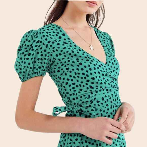 Urban Outfitters Jocelyn Printed Puff Sleeve Mini Dress Size Medium - Picture 1 of 13